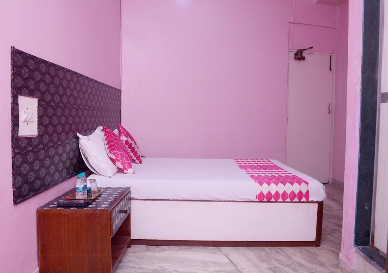 Srk Hotel Mumbai Exterior photo